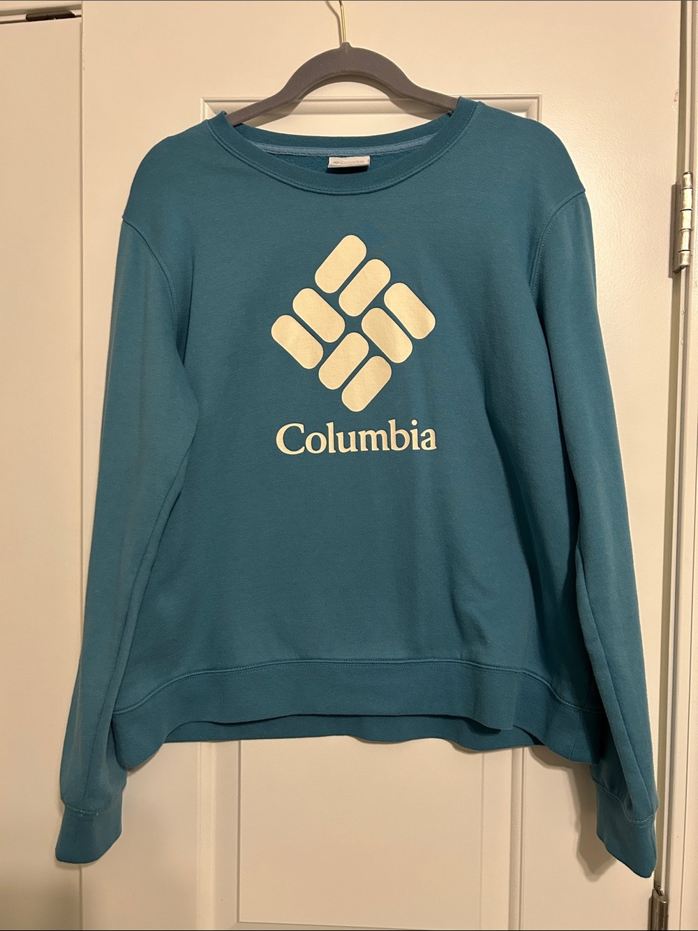 Columbia Trek™ Graphic Crew Sweatshirt